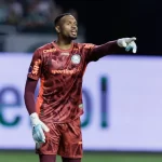 Juros futuros renovam mínimas após diretor do BC descartar alta da Selic