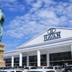 Menina de 11 anos morre após ficar com cabeça presa em janela, em Itumbiara