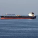 Dólar fecha abaixo de R$ 5 pela primeira vez em mais de dois anos