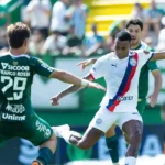 Brasileirão: Chapecoense busca empate com Bahia em jogo de seis gols